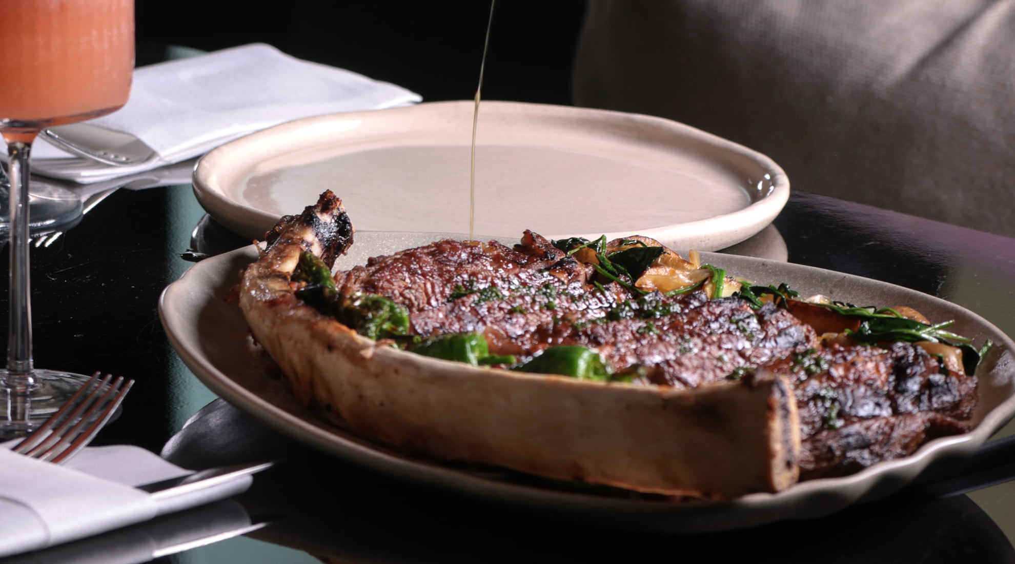 At AMAYA, enjoy the world’s most-loved cuisines from Arabic grills and sushi to Thai curries, Italian classics, seafood, steaks, and gourmet burgers—crafted with quality ingredients and classic techniques.