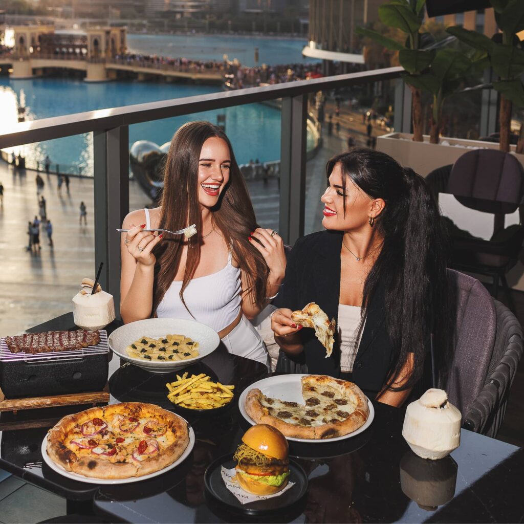 Eating piza in Amaya