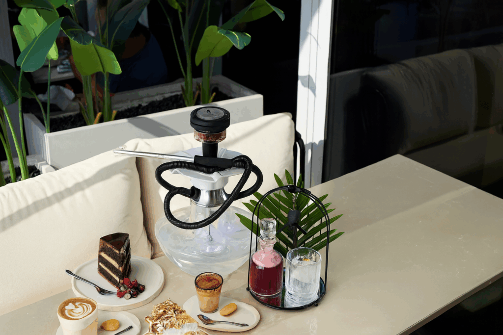 shisha lounge in AMAYA Dubai Mall